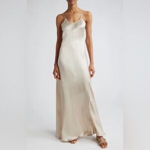 Eleventy Elegant Beige Silk Maxi Dress bias fairy body con